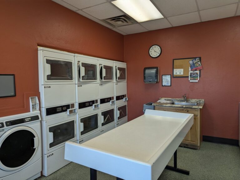 PXL 20241220 225406372 768x578