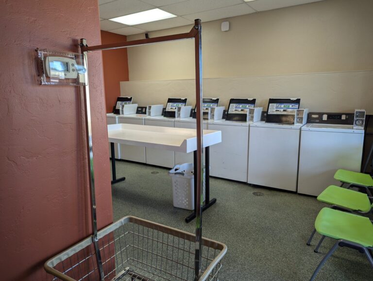 PXL 20241220 225430861 768x578